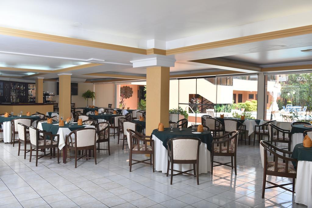 House Inn Apart Hotel Санта-Крус-де-ла-Сьєрра Екстер'єр фото